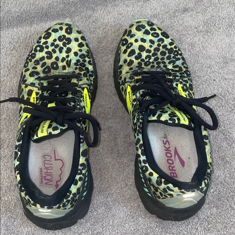 🪿 Brooks Adrenaline GTS 21 running shoes 'Run Wild' leopard print! - Picture 5 of 7